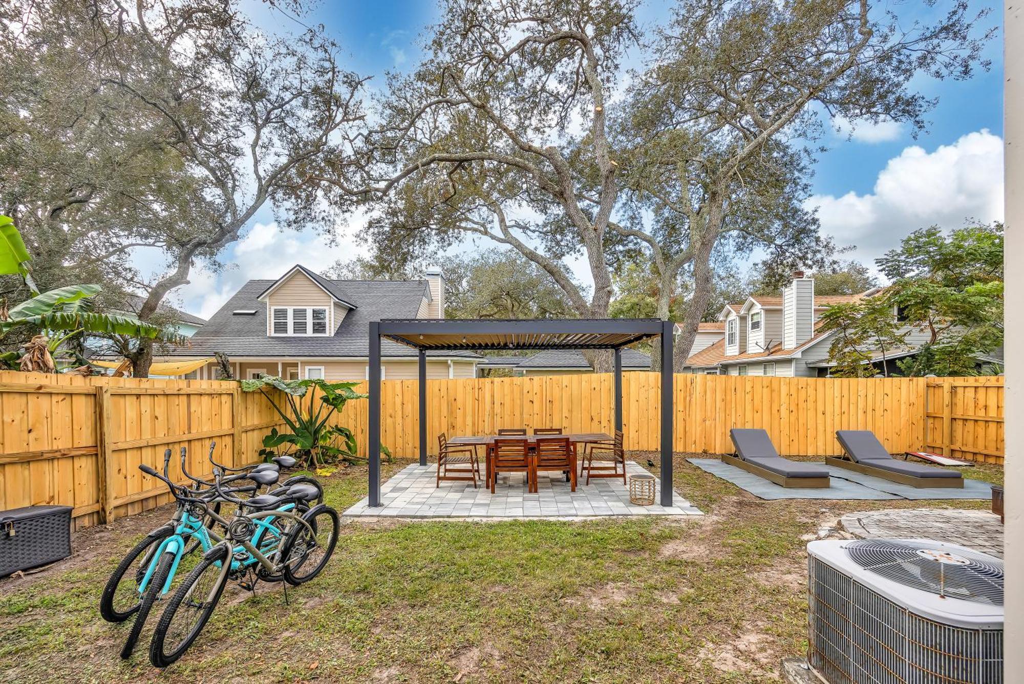 {Hidden Gem} Beach Home Blocks From Ocean +6 Bikes Jacksonville Beach Exterior foto
